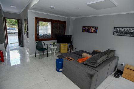Sala de casa de condomínio para alugar com 3 quartos, 102m² em Mário Quintana, Viamão