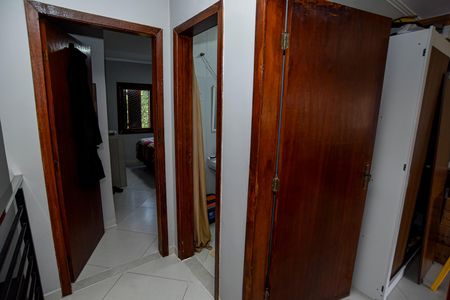 Casa de condomínio para alugar com 102m², 3 quartos e 3 vagas Casa de condomínio para alugar com 102m², 3 quartos e 3 vagasBanheiro Corredor