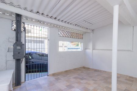 Casa para alugar com 50m², 1 quarto e sem vaga Casa para alugar com 50m², 1 quarto e sem vagaGaragem