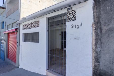 Casa para alugar com 50m², 1 quarto e sem vaga Casa para alugar com 50m², 1 quarto e sem vagaFachada