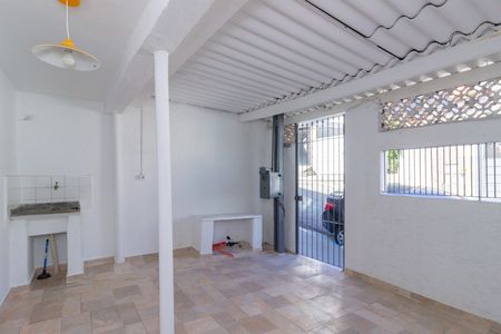 Casa para alugar com 50m², 1 quarto e sem vaga Casa para alugar com 50m², 1 quarto e sem vagaGaragem