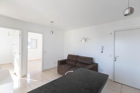 Sala  / Cozinha  de apartamento para alugar com 2 quartos, 44m² em Vila Nova Carolina, São Paulo