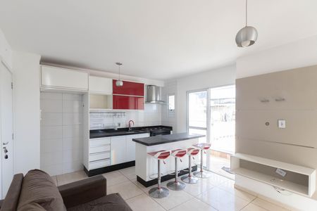 Sala  / Cozinha  de apartamento para alugar com 2 quartos, 44m² em Vila Nova Carolina, São Paulo