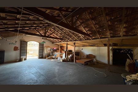 Casa de condomínio para alugar com 1932m², 5 quartos e 12 vagasSótão