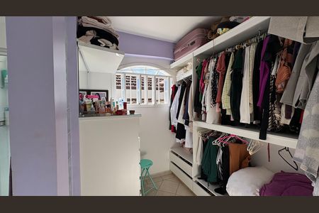 Casa de condomínio para alugar com 1932m², 5 quartos e 12 vagasCloset da suíte 1