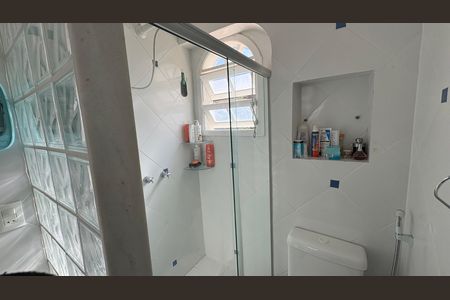 Casa de condomínio para alugar com 1932m², 5 quartos e 12 vagasBanheiro da Suíte 2