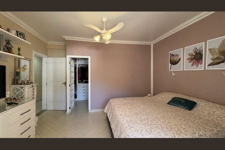 Casa de condomínio para alugar com 1932m², 5 quartos e 12 vagasSuíte 3