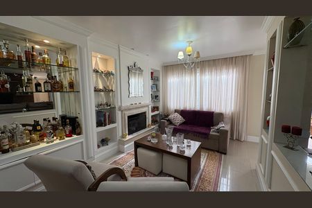 Casa de condomínio para alugar com 1932m², 5 quartos e 12 vagasSala