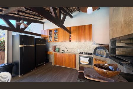 Casa de condomínio para alugar com 1932m², 5 quartos e 12 vagasChurrasqueira