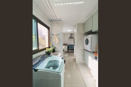 Apartamento para alugar com 154m², 4 quartos e 3 vagas Apartamento para alugar com 154m², 4 quartos e 3 vagasÁrea de serviço