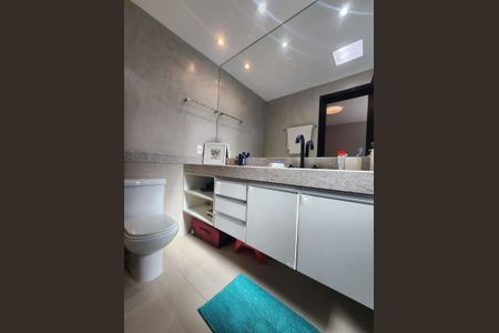 Apartamento para alugar com 154m², 4 quartos e 3 vagas Apartamento para alugar com 154m², 4 quartos e 3 vagasBanheiro da Suíte