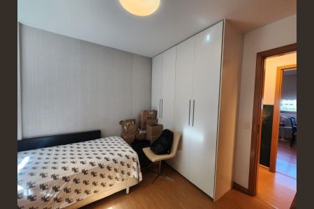 Apartamento para alugar com 154m², 4 quartos e 3 vagas Apartamento para alugar com 154m², 4 quartos e 3 vagasQuarto