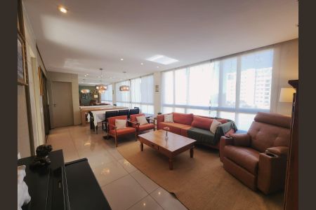 Apartamento para alugar com 154m², 4 quartos e 3 vagas Apartamento para alugar com 154m², 4 quartos e 3 vagasSala