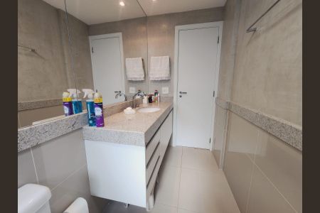 Apartamento para alugar com 154m², 4 quartos e 3 vagas Apartamento para alugar com 154m², 4 quartos e 3 vagasBanheiro social