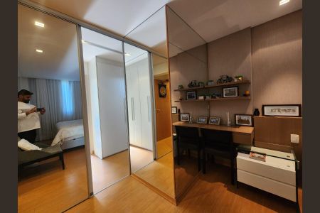 Suíte de apartamento para alugar com 4 quartos, 154m² em Vale dos Cristais, Nova Lima