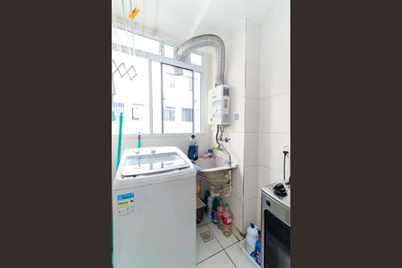 Apartamento à venda com 40m², 2 quartos e 1 vaga Apartamento à venda com 40m², 2 quartos e 1 vagaCozinha e Área de Serviço