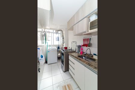 Apartamento à venda com 40m², 2 quartos e 1 vaga Apartamento à venda com 40m², 2 quartos e 1 vagaCozinha e Área de Serviço
