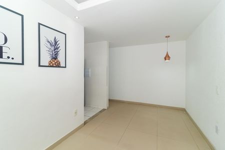 Apartamento à venda com 40m², 2 quartos e 1 vaga Apartamento à venda com 40m², 2 quartos e 1 vagaSala