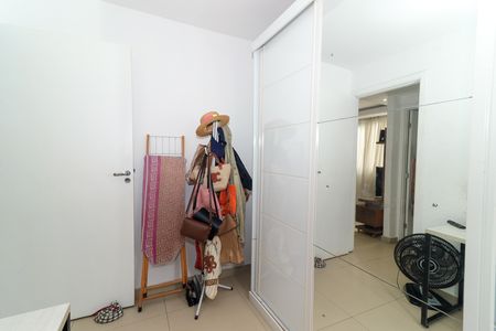 Quarto 1 de apartamento à venda com 2 quartos, 40m² em Padre Miguel, Rio de Janeiro