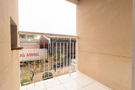 Sacada de apartamento para alugar com 2 quartos, 55m² em Xaxim, Curitiba