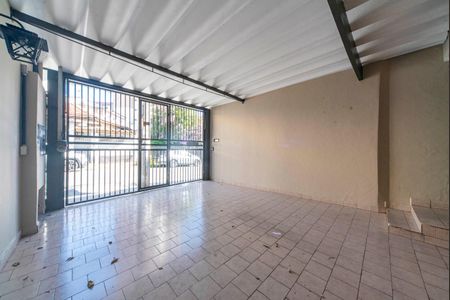 Garagem de casa à venda com 3 quartos, 266m² em Vila Sao Pedro, Santo André