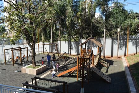 Apartamento para alugar com 78m², 2 quartos e 2 vagasÁrea comum - Playground