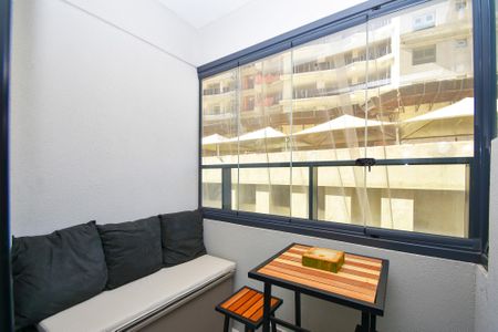varanda sala de kitnet/studio à venda com 1 quarto, 25m² em Perdizes, São Paulo