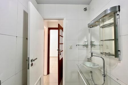 Banheiro de apartamento para alugar com 1 quarto, 44m² em Copacabana, Rio de Janeiro
