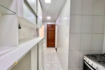 Cozinha de apartamento para alugar com 1 quarto, 44m² em Copacabana, Rio de Janeiro