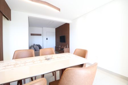 Apartamento para alugar com 70m², 2 quartos e 2 vagasSala