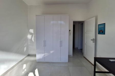 Quarto 1 de casa para alugar com 2 quartos, 96m² em Santa Rosa, Niterói