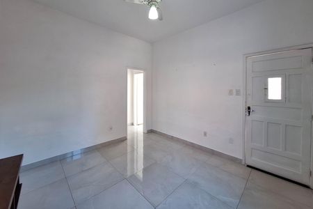 Sala de casa para alugar com 2 quartos, 96m² em Santa Rosa, Niterói