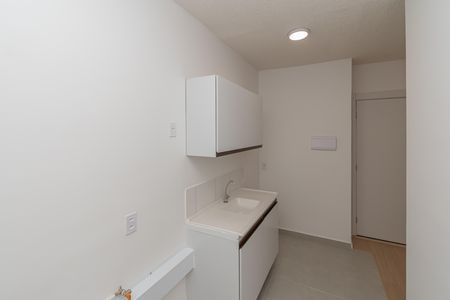 Apartamento à venda com 46m², 2 quartos e 1 vaga Apartamento à venda com 46m², 2 quartos e 1 vagaCozinha e Área de Serviço