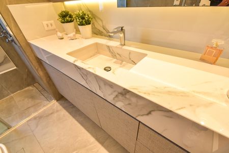 Banheiro 1 da suíte 1 de apartamento à venda com 2 quartos, 145m² em Vila Mariana, São Paulo