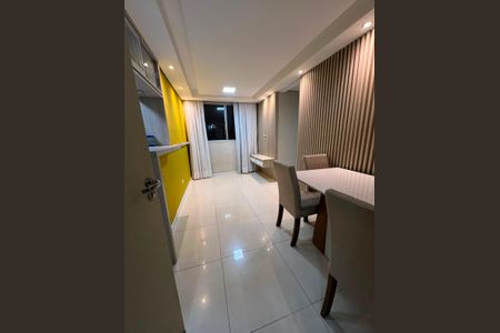 Sala de apartamento para alugar com 2 quartos, 63m² em Pinheirinho, Curitiba