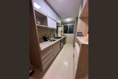 Cozinha de apartamento para alugar com 2 quartos, 63m² em Pinheirinho, Curitiba