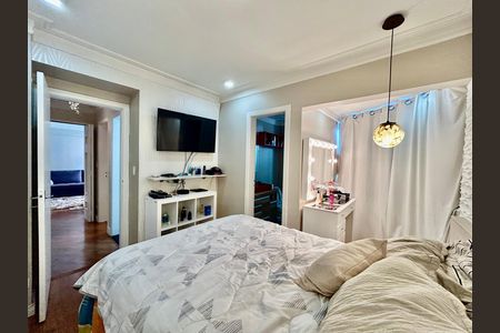 Apartamento para alugar com 3 quartos, 180m² em Vila Bertioga, São Paulo