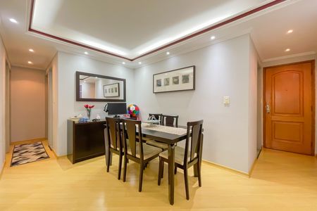 Sala de apartamento à venda com 3 quartos, 65m² em Continental, Osasco