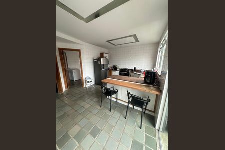 Cozinha de casa de condomínio à venda com 4 quartos, 377m² em Badu, Niterói