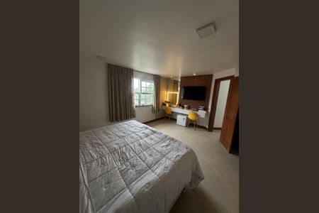 Quarto de casa de condomínio à venda com 4 quartos, 377m² em Badu, Niterói