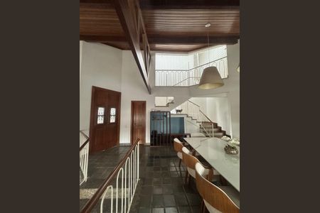 Sala de casa de condomínio à venda com 4 quartos, 377m² em Badu, Niterói
