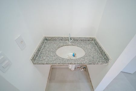 Apartamento para alugar com 35m², 2 quartos e sem vaga Apartamento para alugar com 35m², 2 quartos e sem vagaBanheiro