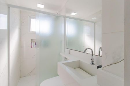 Banheiro suíte de apartamento para alugar com 2 quartos, 78m² em Jardim Haydee, Mauá