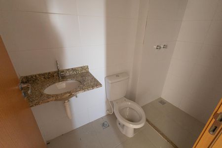 Banheiro de apartamento para alugar com 3 quartos, 65m² em Jardim California, Jacareí