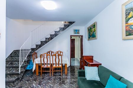 Casa à venda com 2 quartos, 69m² em Jardim Santo Elias, São Paulo