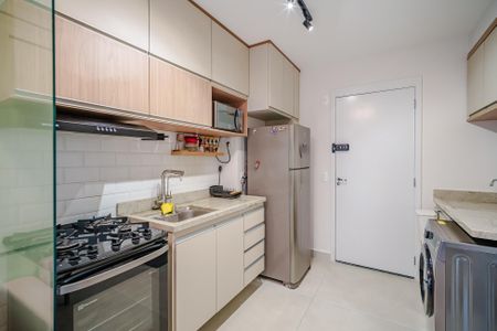 Cozinha de kitnet/studio para alugar com 1 quarto, 27m² em Vila Butantã, São Paulo