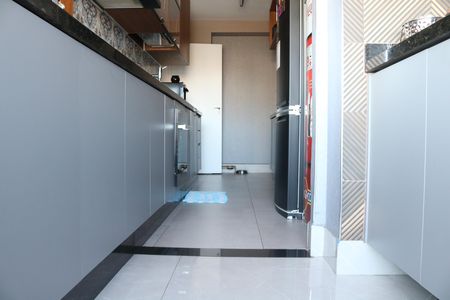 Cozinha de apartamento à venda com 3 quartos, 116m² em Parque Industrial Tomas Edson, São Paulo