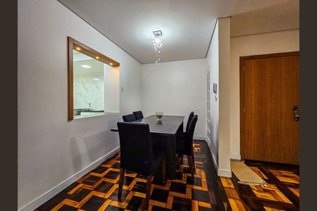 Apartamento para alugar com 114m², 4 quartos e 1 vaga