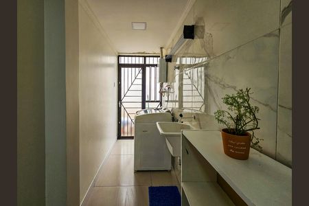 Apartamento para alugar com 114m², 4 quartos e 1 vaga