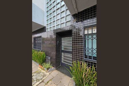 Apartamento para alugar com 114m², 4 quartos e 1 vaga